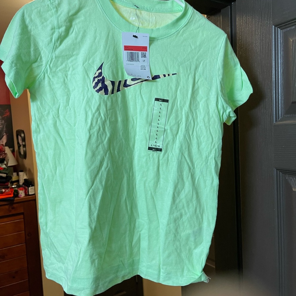 Nike T-shirt Girls 👧 Size Large Lime Green Blk n Yellow New